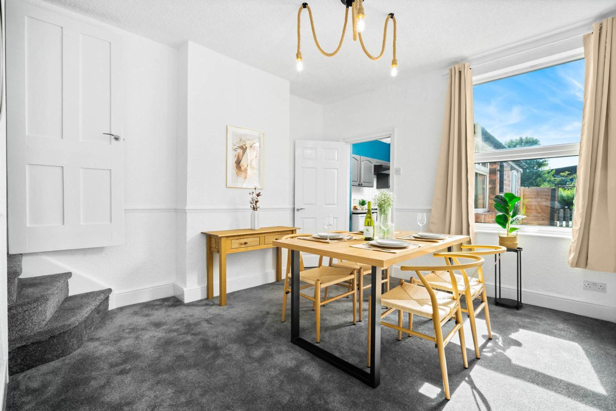 ברמינגהאם Stylish 3 Bedroom House - 6 Guests - Garden - Parking - Netflix - Wifi - 17M מראה חיצוני תמונה